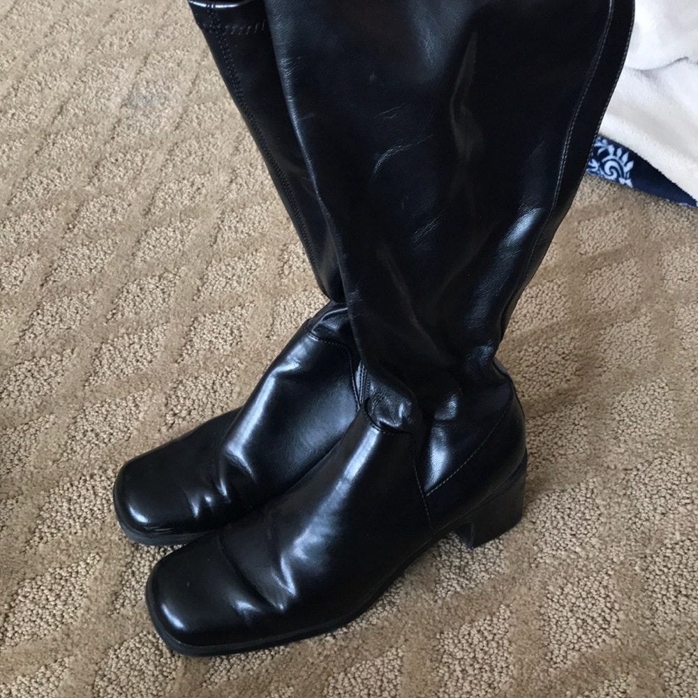 Black boots